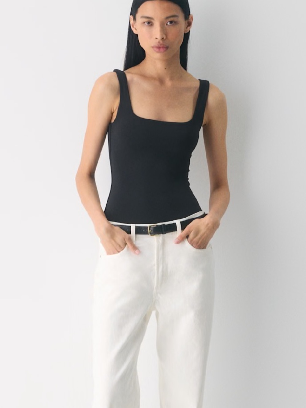 Babaton Original Contour Pursue Squareneck Bodysuit Top Black Aritzia Medium